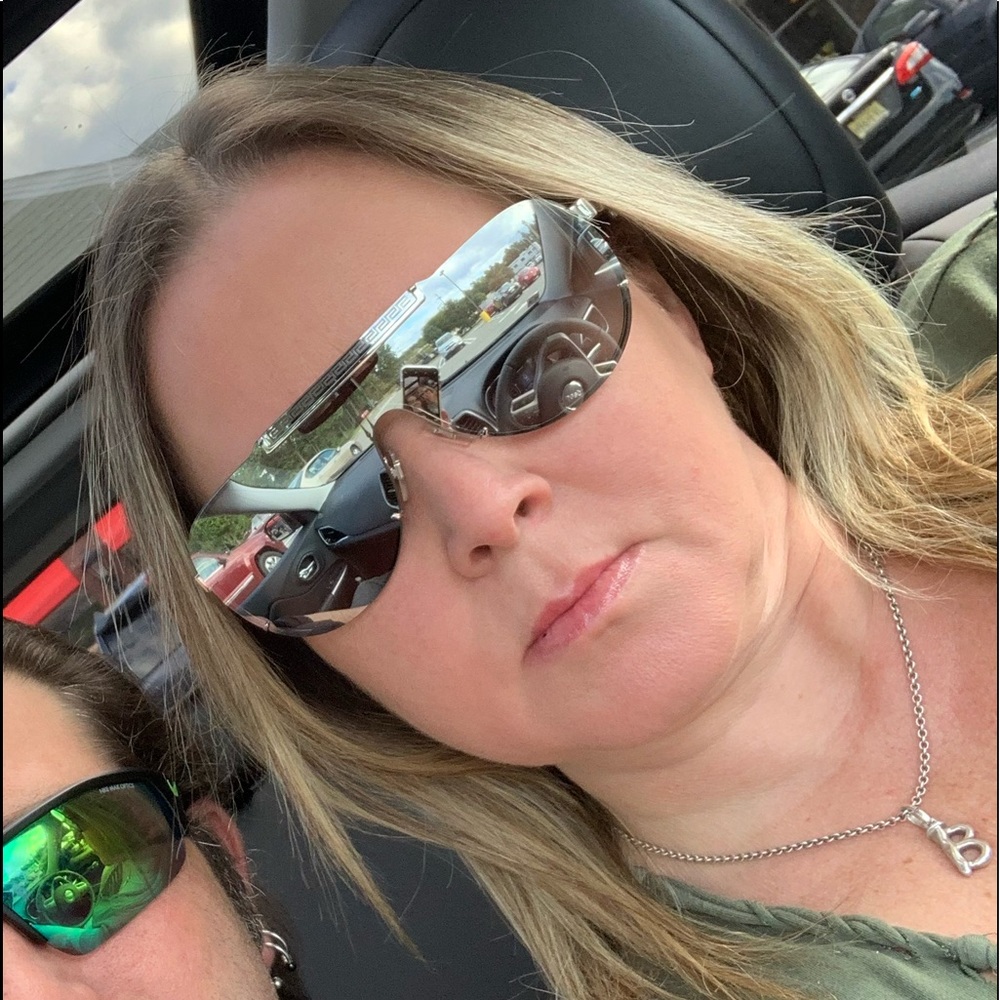 Meet your Posher, Anna